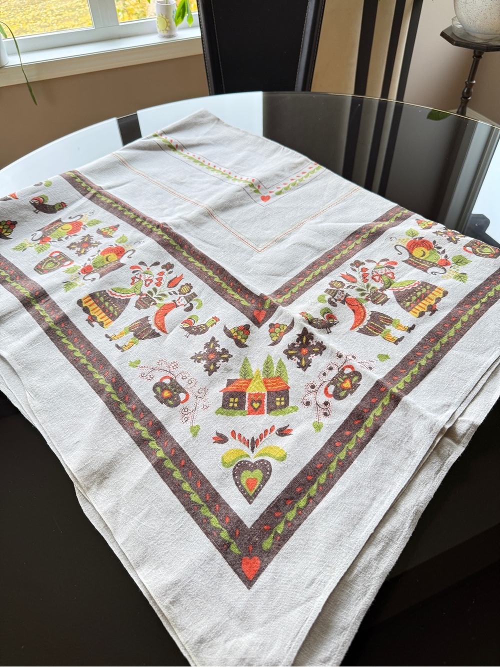 Vintage Tablecloth Folk Art Pensylvania Dutch Earth Tones 60 x 48